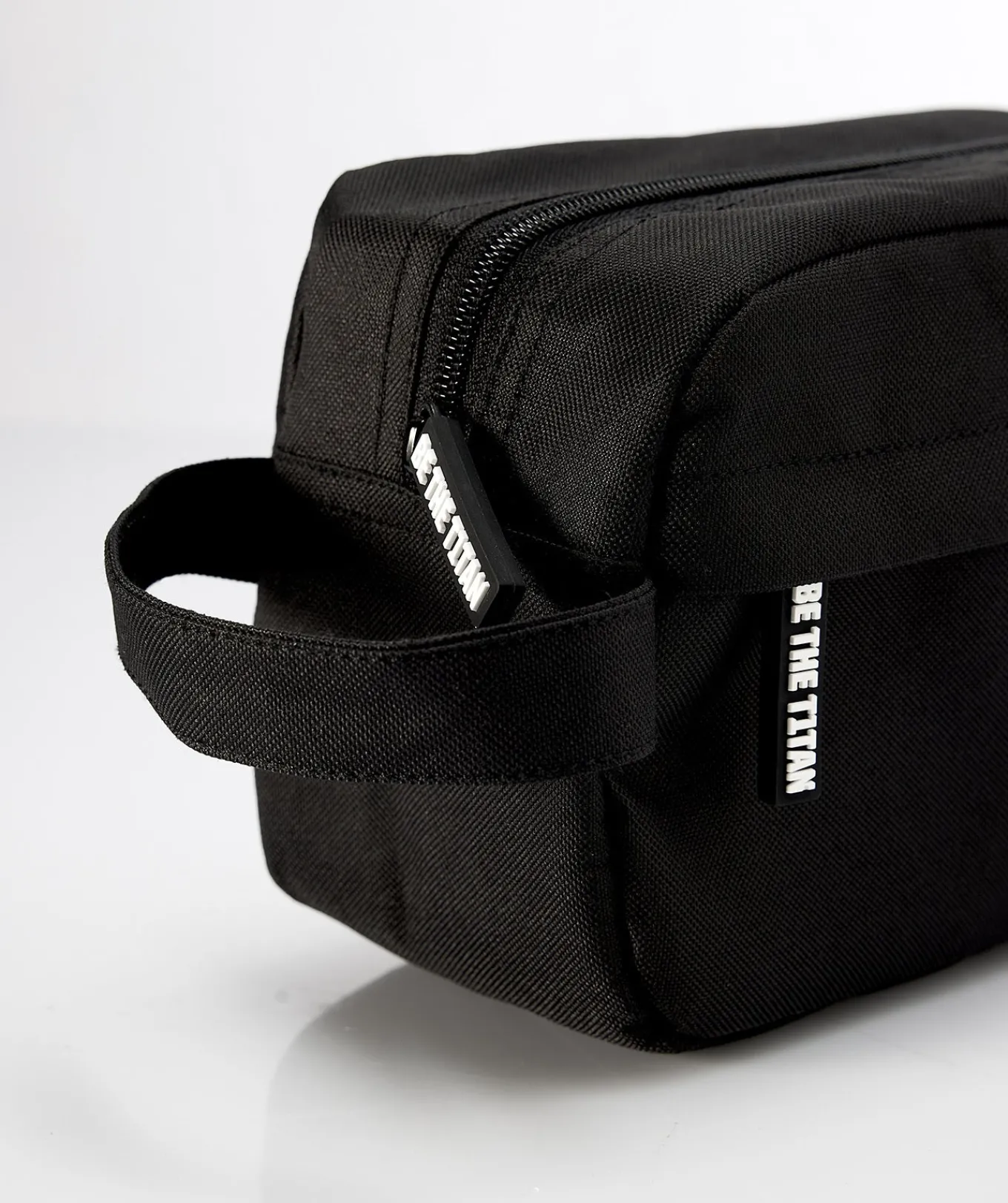 T1TAN Sports toilettas New