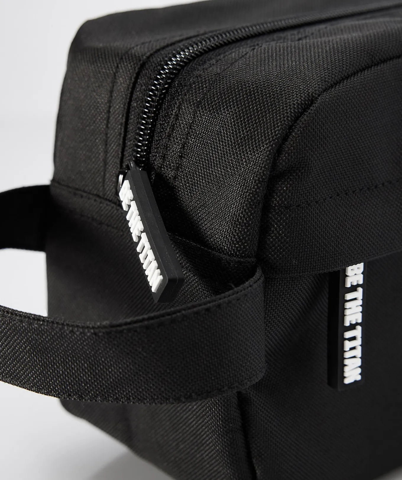 T1TAN Sports toilettas New